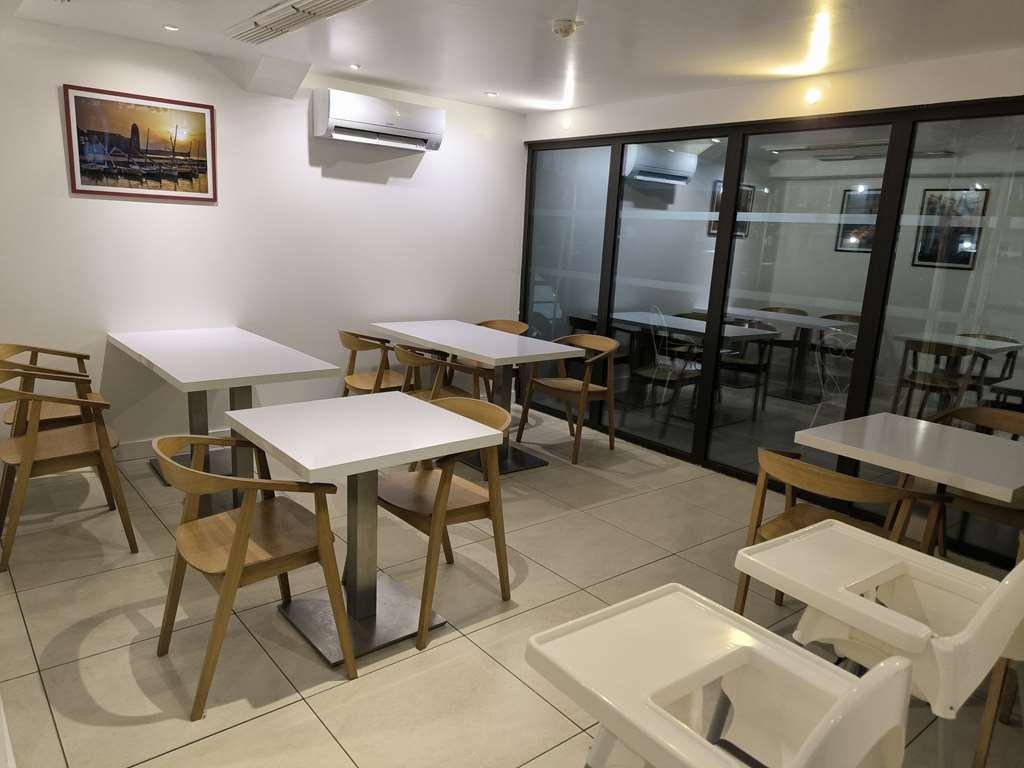 Brit Hotel Porte D'Espagne Perpignan Facilități foto